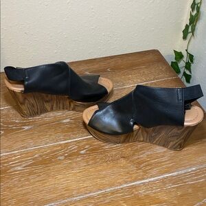 Unlisted by Kenneth Cole Black Wedge Sandals